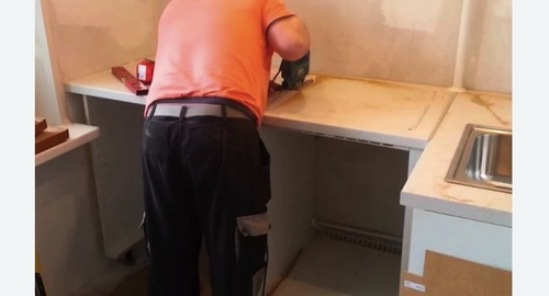 Сборка кухонного гарнитура. Березовский